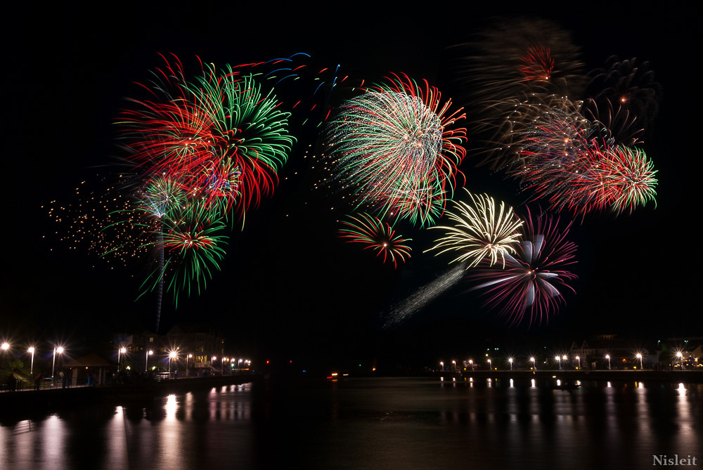 Fireworks at Sheboygan Riverfront, 2013, by Joel Nisleit Photography.