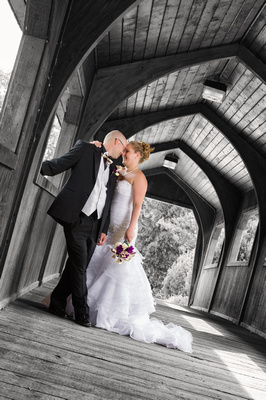 wedding photography portrait covered bridge lakeside park fond du lac by Joel Nisleit Photography